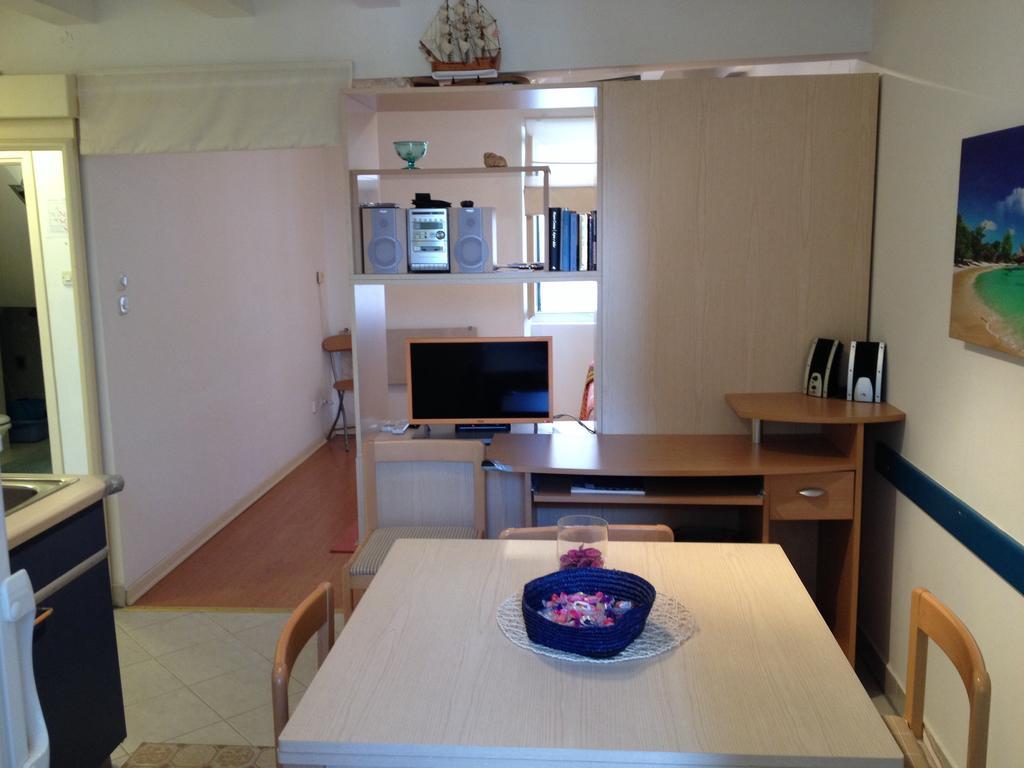 Apartamento Ca'del Sole Rovinj Habitación foto